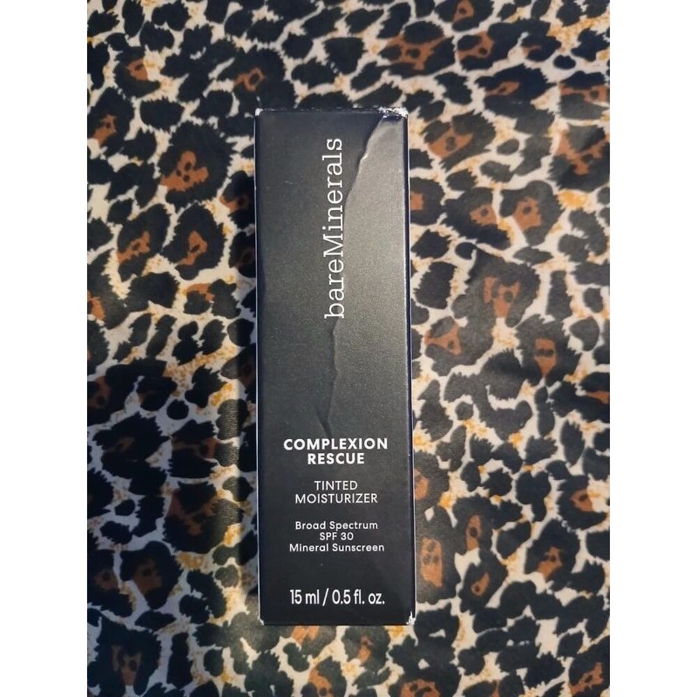 New Bare Minerals complete rescue tinted moisturizer and shade Terra 8.5